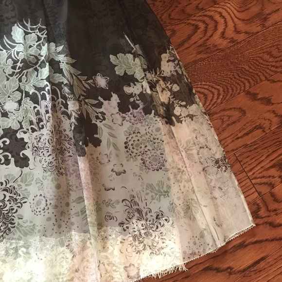 SK59 Saks Fifth Avenue Silk Skirt - Picture 2 of 5
